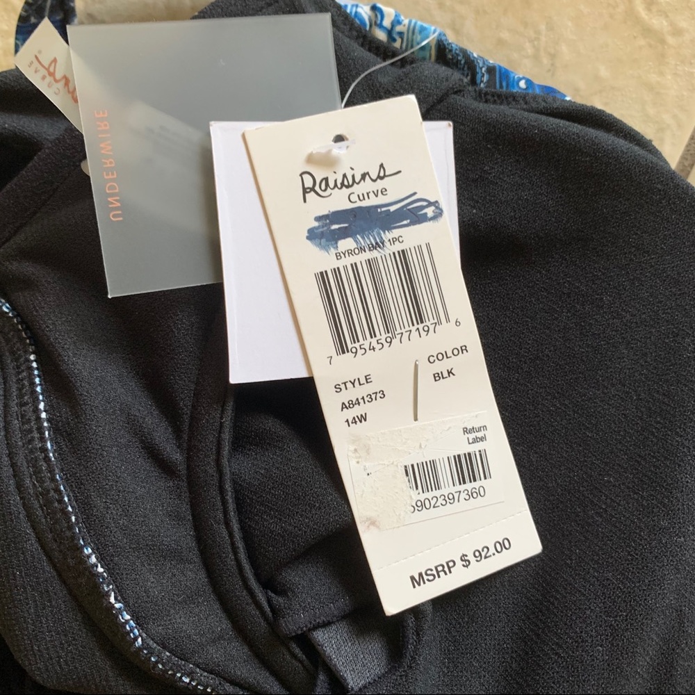 Raisins Curve Byron Bay Onepiece Swimsuit NWT - Picture 6 of 8